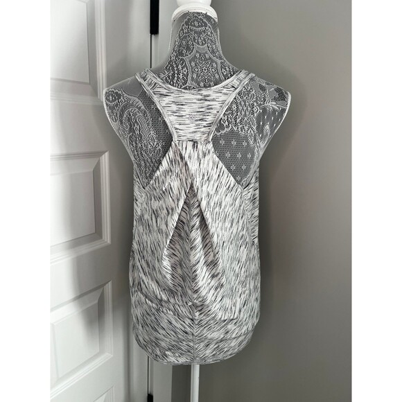 Lululemon Athletic Tank Top Womens size 8 - Picture 4 of 6